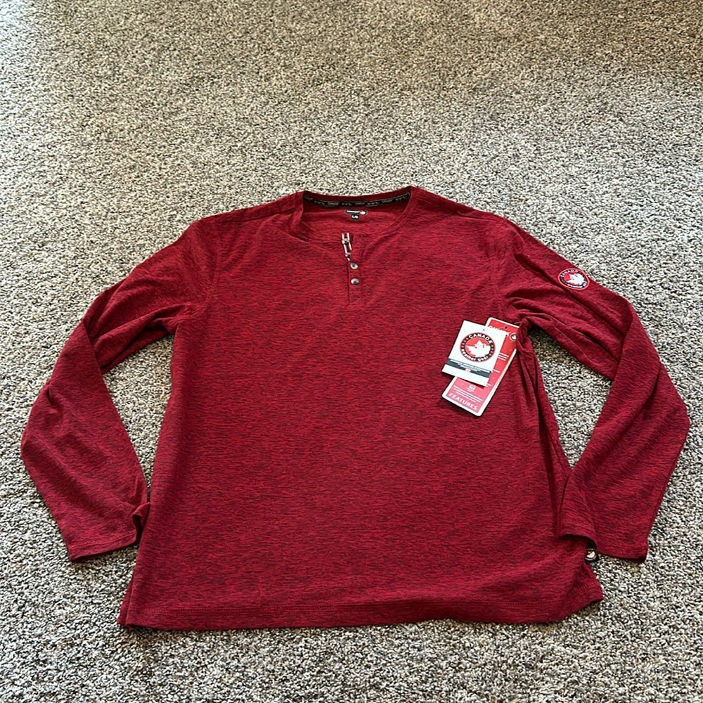NWT Canada Weather Gear Men’s Large Long Sleeve 95% Polyester 5% Spandex